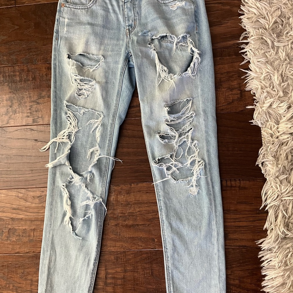 American Eagle ripped jeans